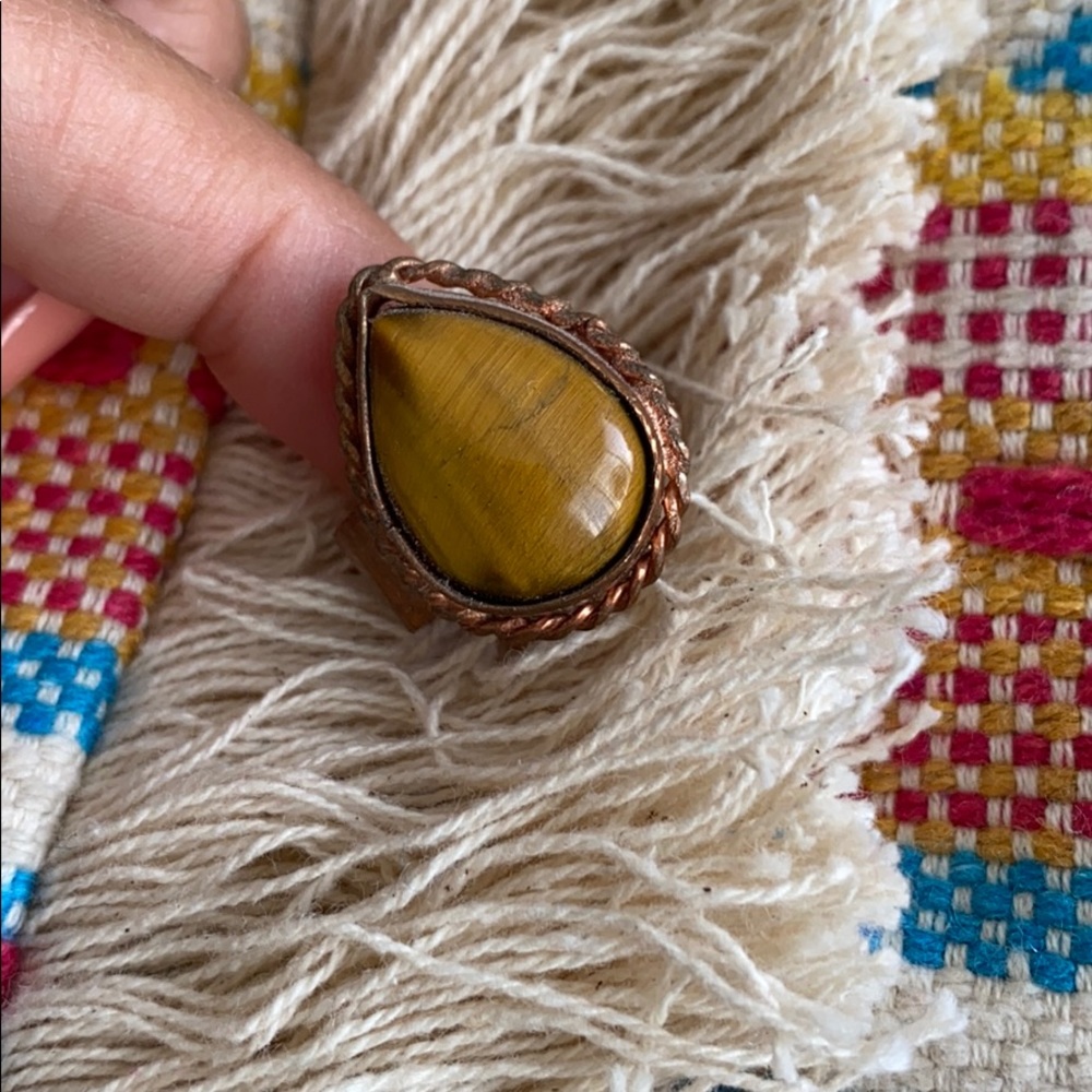 Assorted rings - Picture 2 of 4